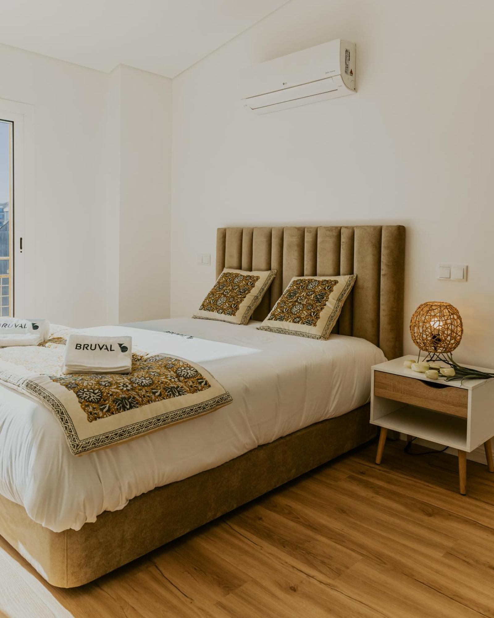Bruval Premium Apartments - Gaia 빌라노바데가이아 외부 사진